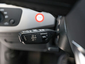 Audi A4 Avant advanced 35 TDI S tronic 28 navigation