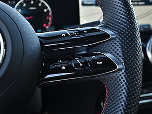 Mercedes-Benz GLA 220 4M AMG Line 18 navigation