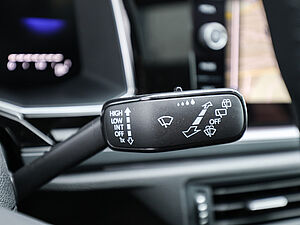 Volkswagen Polo R-Line 1.0 TSI DSG 22 navigation