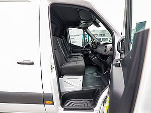 Mercedes-Benz Sprinter 317 CDI KA L3H2 3 navigation