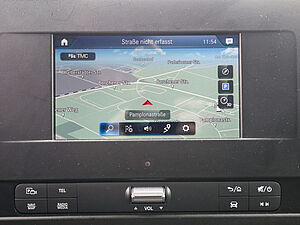 Mercedes-Benz Sprinter 317 CDI KA L3H2 11 navigation