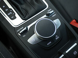 Audi Q2 35 TFSI S Line Black S Tronic 16 navigation