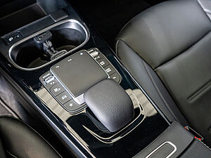 Mercedes-Benz CLA 250 e Progressive 13 navigation