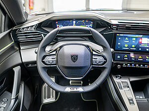 Peugeot 408 GT HYBRID 136 e-DSC 8 navigation