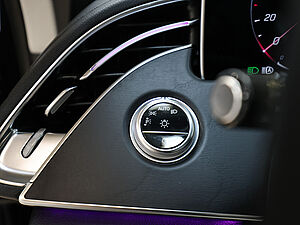 Mercedes-Benz E 220 d Avantgarde Advanced 19" 28 navigation