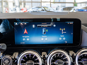 Mercedes-Benz GLA 180 AMG Advanced Plus 10 navigation