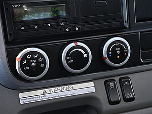 Mitsubishi Fuso Canter FUSO 7C18 Kipper 12 navigation