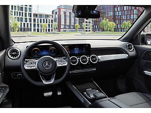 Mercedes-Benz EQB 300 4M AMG Sport Advanced Plus 2 navigation