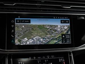 Audi RS Q8 4.0 TFSI Dynamic Keramik Pano ACC HUD 11 navigation