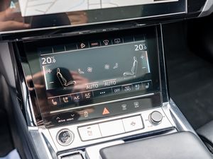 Audi e-tron 55 quattro 13 navigation