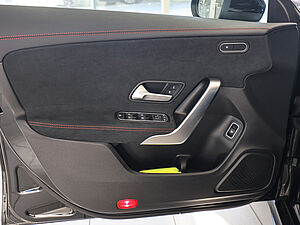 Mercedes-Benz CLA 200 d Coupé AMG Sport Advanced Plus 28 navigation