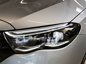 Mercedes-Benz E 220 d T Exclusive Premium 33 navigation