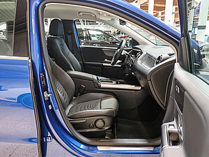 Mercedes-Benz B 200 d Progressive Advanced 2 navigation