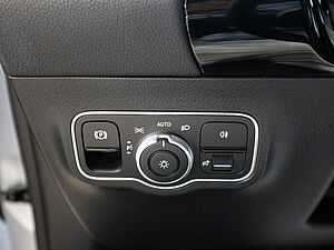 Mercedes-Benz B 220 d Progressive Advanced 29 navigation