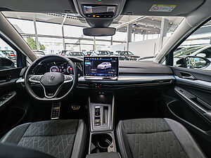 Volkswagen Golf VIII Goal 2,0 l TDI DSG 9 navigation