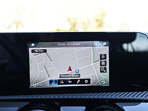 Mercedes-Benz A 250 e 11 navigation