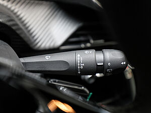 Peugeot 208 Neuer Style PureTech 100 20 navigation