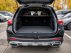 Mercedes-Benz GLC 220 d 4M AMG Line 19 navigation
