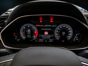Audi Q3 S line 35 TDI quattro S tronic 15 navigation