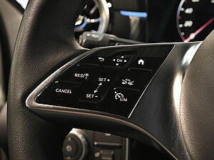 Mercedes-Benz A 250 e Progressive 17 navigation