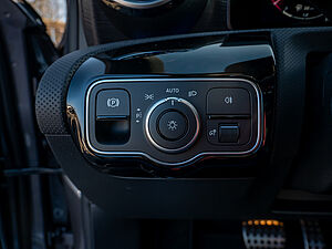 Mercedes-Benz A 180 AMG Line 18 navigation