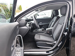 Mercedes-Benz A 250 e 10 navigation