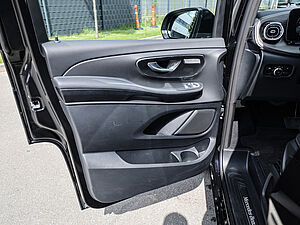 Mercedes-Benz V 300 d AVANTGARDE Lang 27 navigation