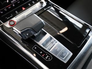 Audi RS Q8 4.0 TFSI quattro AHK Standhz. LED HUD N 17 navigation