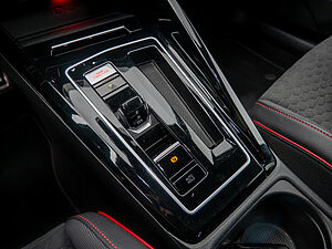 Volkswagen Golf VIII GTI Clubsport 2.0 TSI DSG 14 navigation