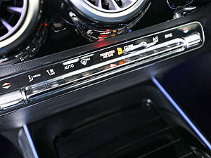 Mercedes-Benz GLA 220 d 4M AMG Sport Advanced Plus 16 navigation