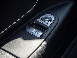 Mercedes-Benz Vito Mixto 18 navigation