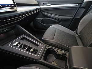 Volkswagen Golf VIII Goal 2,0 l TDI DSG 20 navigation