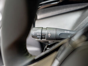 Peugeot 308 SW Allure BlueHDi 130 EAT8 15 navigation