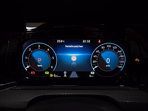 Volkswagen Golf VIII GTD 2.0 DSG 22 navigation