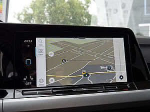 Volkswagen Golf VIII Variant Life 2.0 TDI DSG 13 navigation