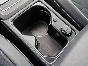 Volkswagen Golf VIII Variant GOAL 2,0 l TDI DSG 20 navigation