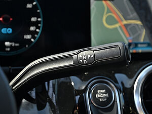 Mercedes-Benz GLA 250 e Style 19 navigation