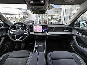 Volkswagen Passat Variant Business 1,5 l eTSI DSG 8 navigation