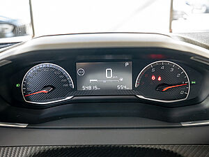 Peugeot 2008 Active 1.2 PureTech 130 EAT8 13 navigation