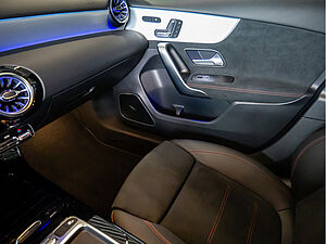 Mercedes-Benz A 45 AMG S 4M+ Premium Plus 13 navigation