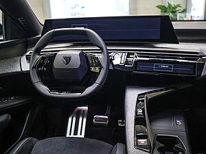 Peugeot 3008 GT HYBRID 145 e-DSC6 8 navigation