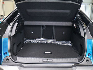Peugeot 3008 GT HYBRID 145 e-DSC6 34 navigation