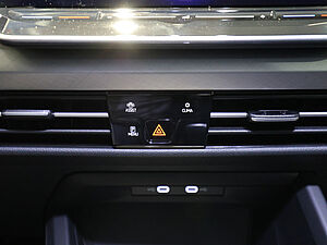 Volkswagen Golf VIII Variant 1.5 TSI Life 17 navigation