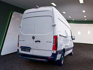 Mercedes-Benz Sprinter 317 CDI Kasten L2H2 5 navigation