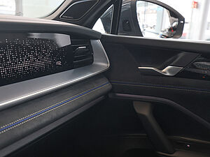 Volkswagen Tayron R-Line 2.0 TDI 4M DSG 18 navigation