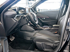 Peugeot 2008 2008e GT 19 navigation