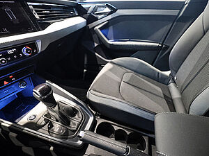 Audi A1 Sportback S line 40 TFSI 16 navigation