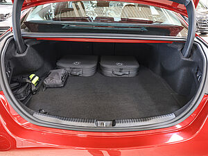 Mercedes-Benz C 300 e AMG Sport Advanced 31 navigation