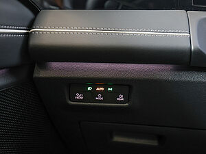 Volkswagen Tiguan Elegance 2.0 TDI 4M DSG 32 navigation