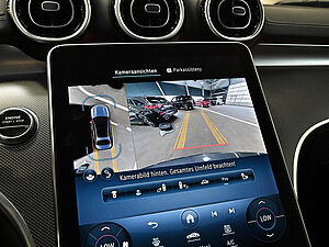 Mercedes-Benz C 300 e AMG Line 12 navigation